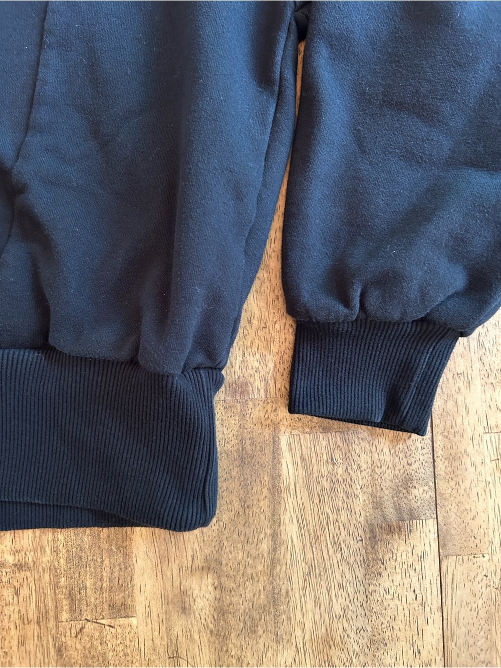 Quarter-Zip pullover - Picture 2 of 4